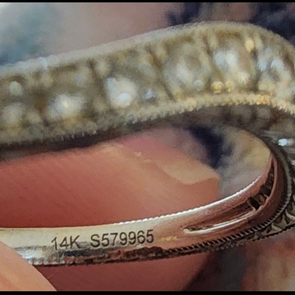 Gabriel & CO. 14kt White Gold Wedding Band Set. - Picture 7 of 8